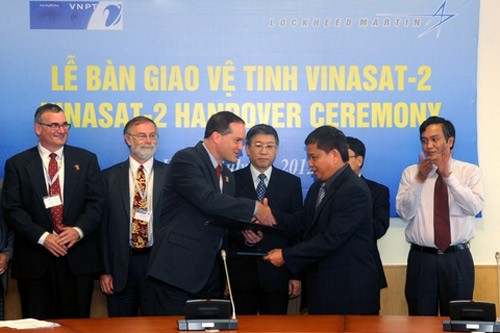 Nhà thầu Lockheed Martin (Hoa Kỳ) bàn giao vệ tinh VINASAT - 2 cho Việt Nam - ảnh 1