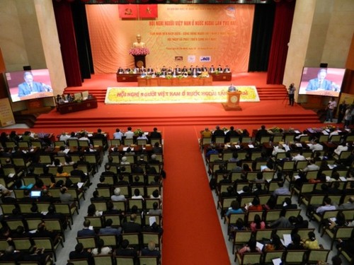 Hội nghị người Việt Nam ở nước ngoài lần thứ 2: Tầm nhìn đến năm 2020 - ảnh 2