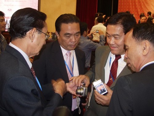 Tiếp tục các phiên thảo luận tại Hội nghị người Việt Nam ở nước ngoài lần thứ 2 - ảnh 2