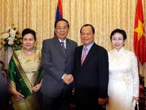 Tổng Bí thư, Chủ tịch nước CHDCND Lào thăm Thành phố Hồ Chí Minh - ảnh 1