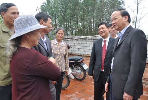 Lãnh đạo Đảng tặng quà Tết hộ nghèo tại tỉnh Bắc Ninh - ảnh 1