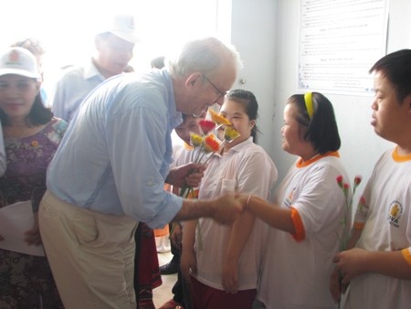 Quỹ Nhi đồng Liên hiệp Quốc tiếp tục hỗ trợ trẻ khuyết tật Việt Nam - ảnh 1