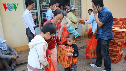 VOV tặng quà Tết cho người nghèo tỉnh Đồng Nai - ảnh 1