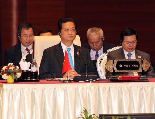 Thủ tướng Chính phủ Nguyễn Tấn Dũng: Việt Nam kiên quyết bảo vệ chủ quyền và lợi ích chính đáng - ảnh 1