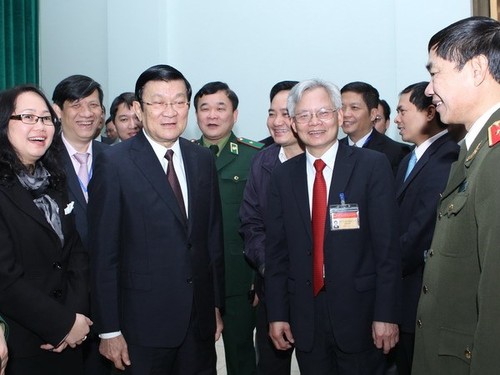 Chủ tịch nước Trương Tấn Sang đối thoại với học viên lớp dự nguồn cao cấp khóa 3 - ảnh 1