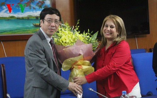 Tổng Giám đốc Đài TNVN Nguyễn Đăng Tiến tiếp đoàn Hội nhà báo Cuba  - ảnh 1