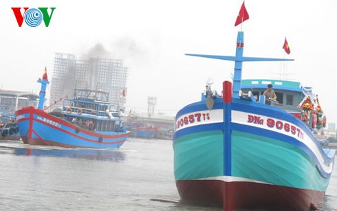 Hạ thủy tàu cá thay thế tàu cá bị tàu Trung Quốc đâm chìm  - ảnh 1