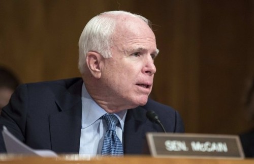 Bí thư thành ủy Hà Nội Phạm Quang Nghị tiếp Thượng Nghị sỹ John McCain - ảnh 1