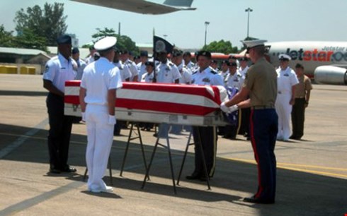 Lễ hồi hương hài cốt quân nhân Hoa Kỳ mất tích trong chiến tranh ở Việt Nam - ảnh 1