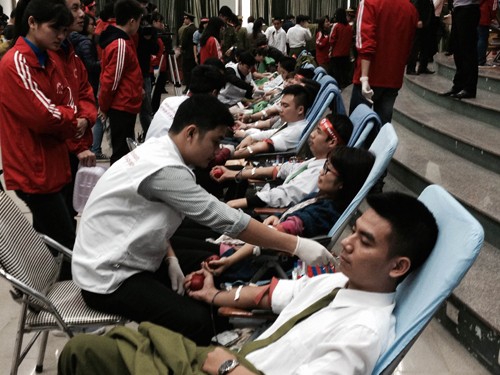 Chương trình hiến máu tình nguyện Chủ nhật đỏ: “Hiến máu cứu người: Sinh mệnh của bạn và tôi" - ảnh 1