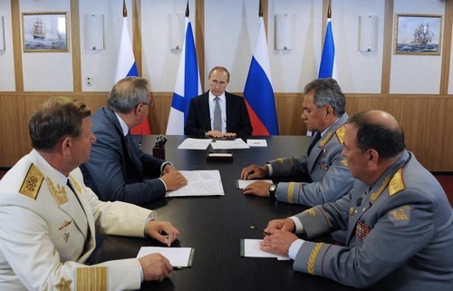 Рогозин: Путин одобрил поправки в Морскую доктрину - ảnh 1