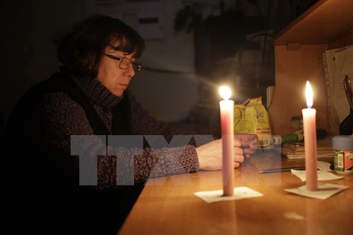 Украина возобновила поставки электроэнергии в Крым - ảnh 1
