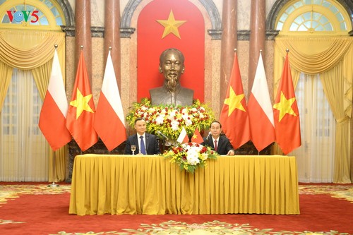 Вьетнам и Польша сделали совместное заявление - ảnh 1