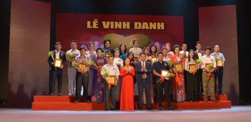 В Ханое прошла первая церемония чествования сострадательных бизнесменов - ảnh 1