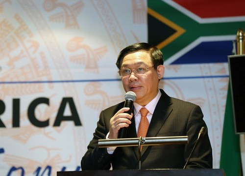 Выонг Динь Хюэ: Уровень экономического сотрудничества между ЮАР и Вьетнамом должен соответствовать политическому - ảnh 1