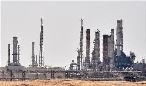 Саудовская Аравия и Кувейт дополнительно снизят нефтедобычу с целью стабилизации мирового рынка нефти - ảnh 1