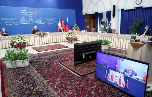 Президенты России, Ирана и Турции сделали совместное заявление по Сирии - ảnh 1