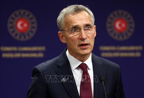 В НАТО призвали к прекращению огня в Нагорно-Карабахе - ảnh 1