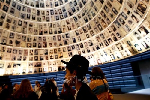 В Израиле почтили память жертв Холокоста  - ảnh 1