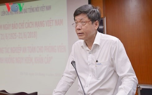 Gabungan Ranting Persatuan Wartawan VOV memperingati ultah ke-93 Hari Pers Revolusioner Viet Nam - ảnh 1