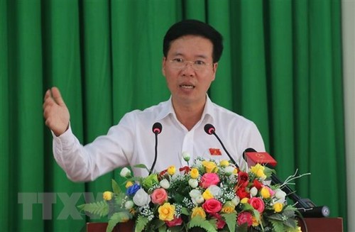 Kepala Departemen Komunikasi dan Pendidikan KS PKV, Vo Van Thuong melakukan kontak dengan pemilih Kota Bien Hoa, Provinsi Dong Nai - ảnh 1