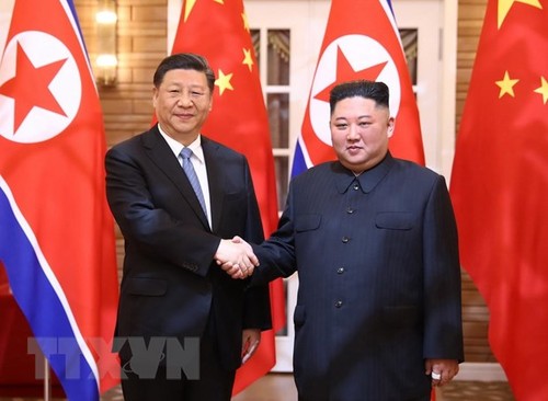KCNA: Pemimpin RDRK, Tiongkok sepakat memperkokoh hubungan bilateral demi perdamaian dan kestabilan di kawasan - ảnh 1