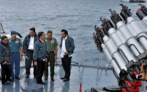 Indonesia menegaskan kembali bahwa “Sembilan garis putus-putus” Tiongkok melanggar UNCLOS 1982 - ảnh 1