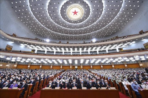 Penutupan Persidangan ke-3 Kongres Rakyat Nasional Tiongkok, angkatan XIII - ảnh 1