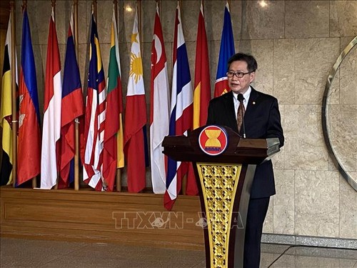 Sekjen ASEAN mengapresiasi peranan kepemimpinan Vietnam - ảnh 1