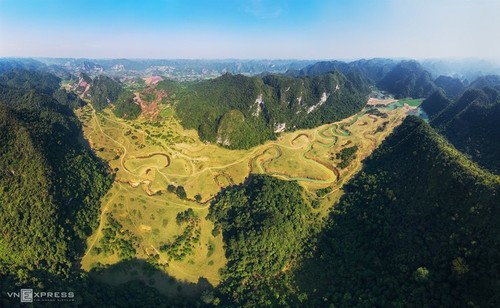 Dataran Tinggi Dong Lam – Tempat Wisata Yang Ideal - ảnh 1