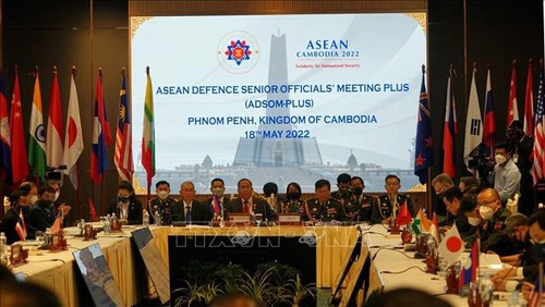 Konferensi ADSOM+: Vietnam Menekankan Keamanan, Keselamatan Maritim dan Penerbangan di Laut Timur - ảnh 1