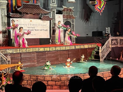 Menyosialisasikan Warisan Budaya Vietnam ke Komunitas UNESCO - ảnh 1