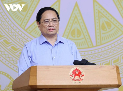 PM Vietnam, Pham Minh Chinh Memimpin Sidang ke-5 Badan Pengarah Pemerintah urusan Reformasi Administrasi - ảnh 1