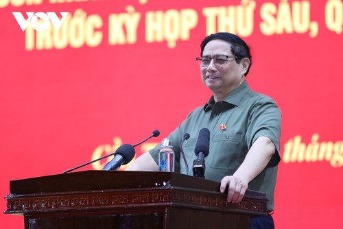 PM Vietnam, Pham Minh Chinh Berkontak dengan Para Pemilih Muda Kota Can Tho - ảnh 1