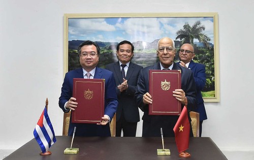 Vietnam dan Kuba Bekerja Sama untuk Berkembang Bersama Melalui Mekanisme Komite AntarPemerintah   - ảnh 2