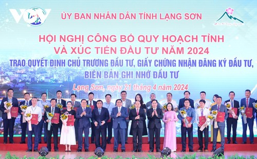 PM Pham Minh Chinh Hadiri Upacara Pencangkulan Proyek Jalan Tol Koridor Huu Nghi-Chi Lang - ảnh 2