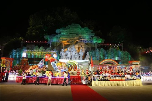 Ouverture de la fête de la ville de Tuyên Quang - ảnh 1