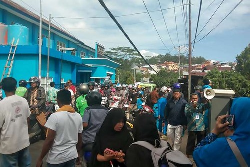 Quatre morts après un puissant séisme dans l’est de l’Indonésie - ảnh 1