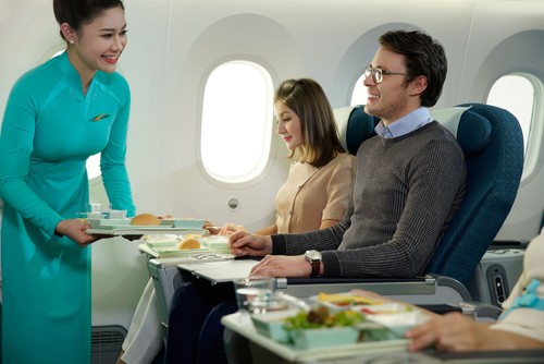 Vietnam Airlines inaugurates premium economy seats for Japan routes - ảnh 3
