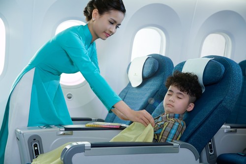 Vietnam Airlines inaugurates premium economy seats for Japan routes - ảnh 4