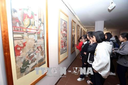Folk painting exhibition opens in Da Nang - ảnh 1