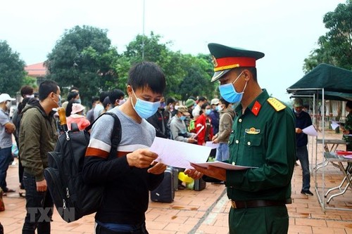 Life inside Vietnam’s army-run quarantine camps - ảnh 5