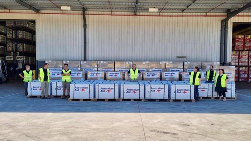 First 400,000 doses of vaccine donated by Australia reach Vietnam - ảnh 1