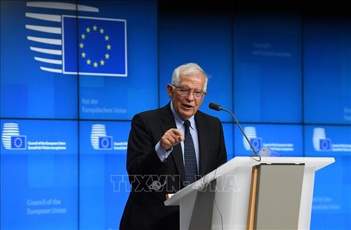 EU says it has no option but to talk to the Taliban - ảnh 1