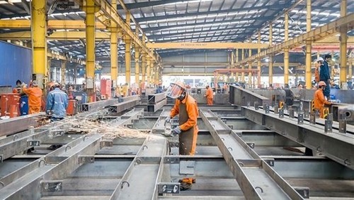 96% of firms in HCM city's IPs resume operation - ảnh 1