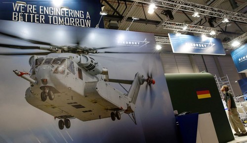 Israel signs deal to buy 3.1 bln USD in US helicopters, tankers - ảnh 1