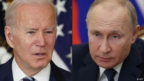Biden agrees in principle to Ukraine summit with Putin - ảnh 1