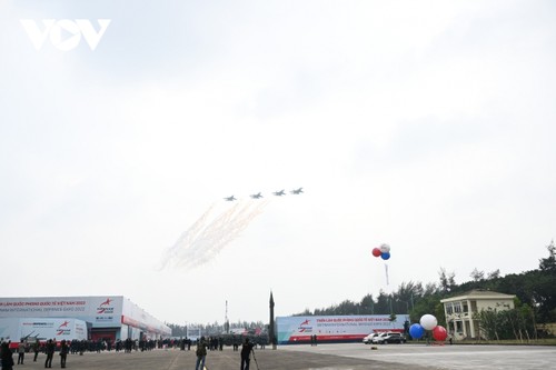 Vietnam International Defense Expo 2022 opens in Hanoi - ảnh 2
