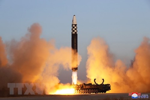 North Korea tests its first solid fuel ICBM - ảnh 1
