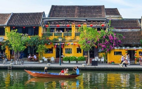 Australian site calls Vietnam “land of beauty, welcome surprises” - ảnh 1